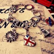 London Charm Bracelet 