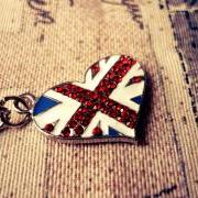 Brit Heart Necklace Union Jack Impression with T-bar Lock 