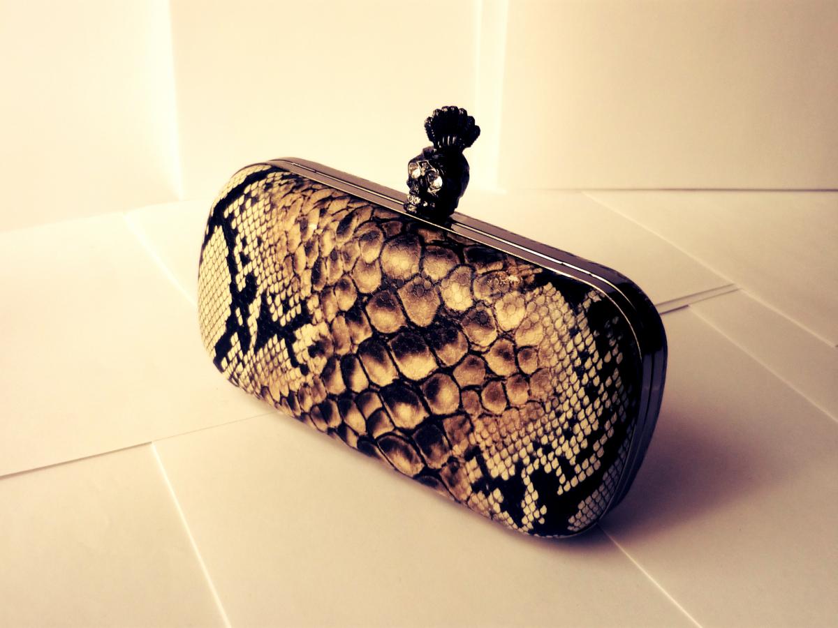 The Skull Bat Clutch main image 0